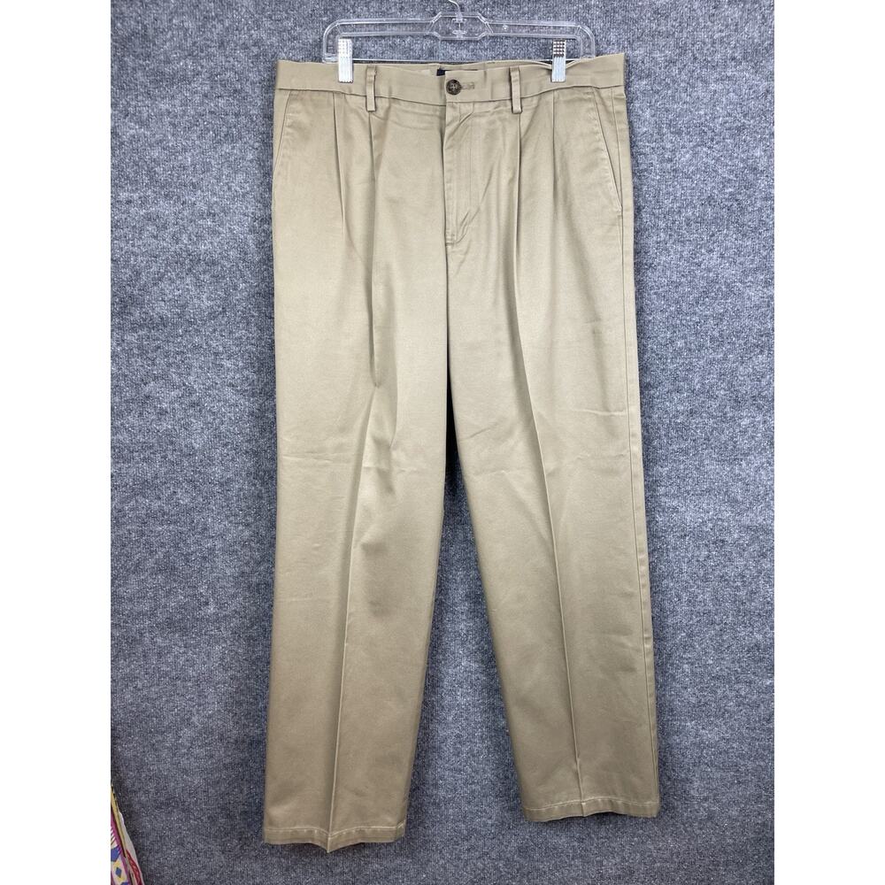 Dockers D3 Classic fit with side pocket, 34X32 Pleated‎ Khaki